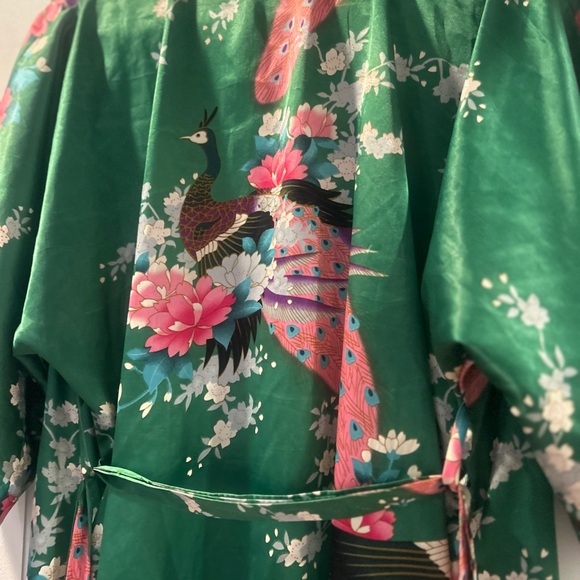 Floral Green Kimono Robe - Picture 2 of 7